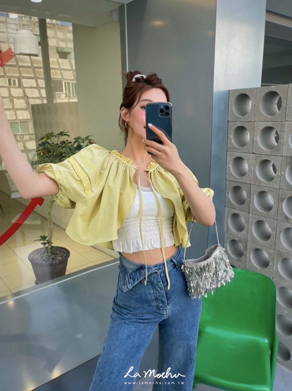 布蕾絲綁帶澎袖罩衫